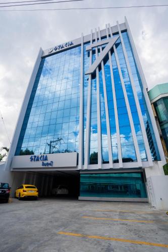stacia hotel