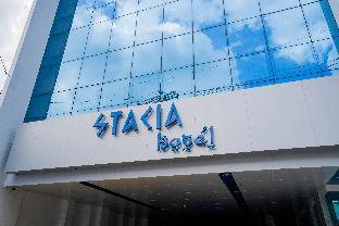 stacia hotel