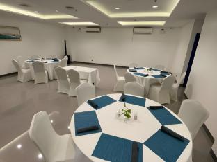 stacia hotel