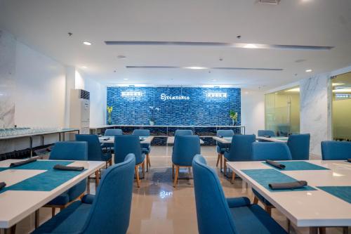stacia hotel