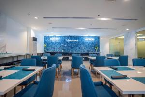 stacia hotel