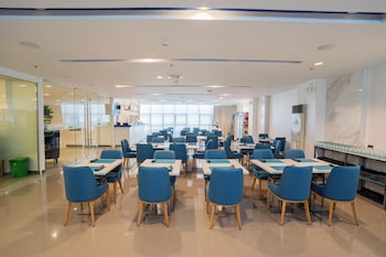 stacia hotel