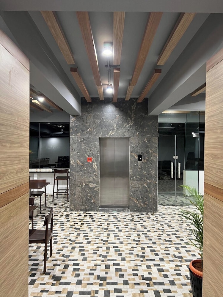 palladium luxury suites