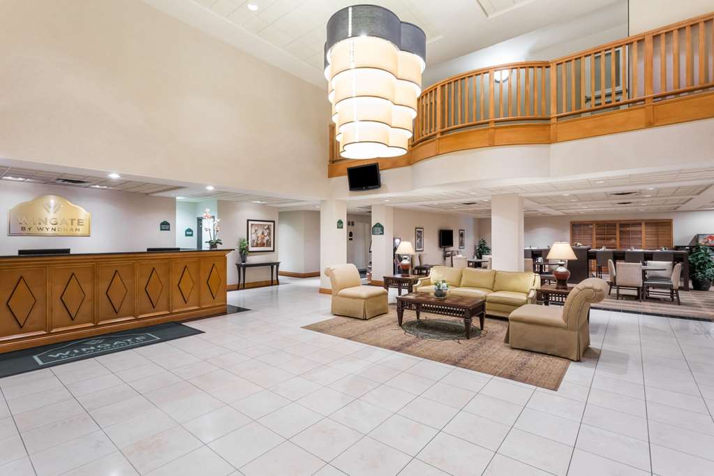 wingate by wyndham calgary