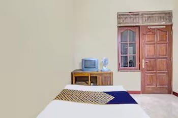 spot on 92434 puri kasih guest house syariah