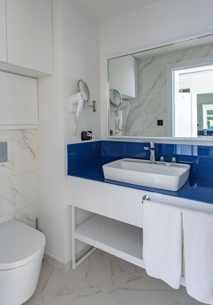 orbi city hotel official d block