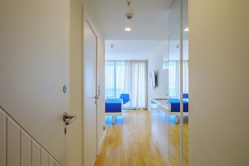 orbi city hotel official d block