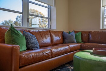 The Holbrook Hotel,United States Of America>>Danville,2.5 star