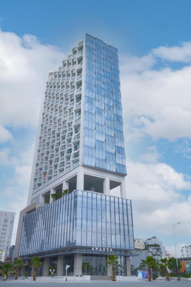 awaken danang hotel