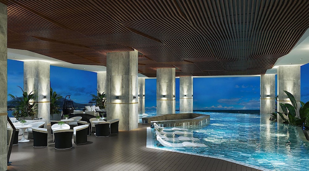 awaken danang hotel