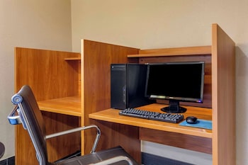 comfort inn apex