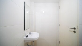 nice and comfy studio at orchard supermall mansion apartment