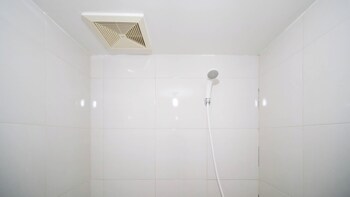 nice and comfy studio at orchard supermall mansion apartment