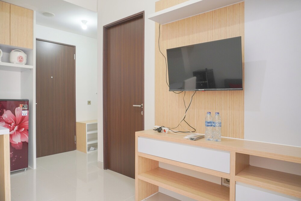 comfy and homey 2br transpark cibubur apartment