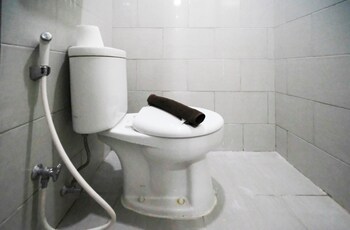 comfy studio no kitchen apartment at benson supermall mansion