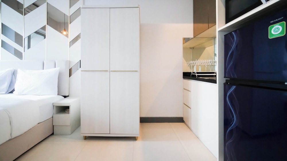 comfy studio no kitchen apartment at benson supermall mansion
