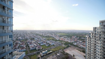 comfy studio no kitchen apartment at benson supermall mansion