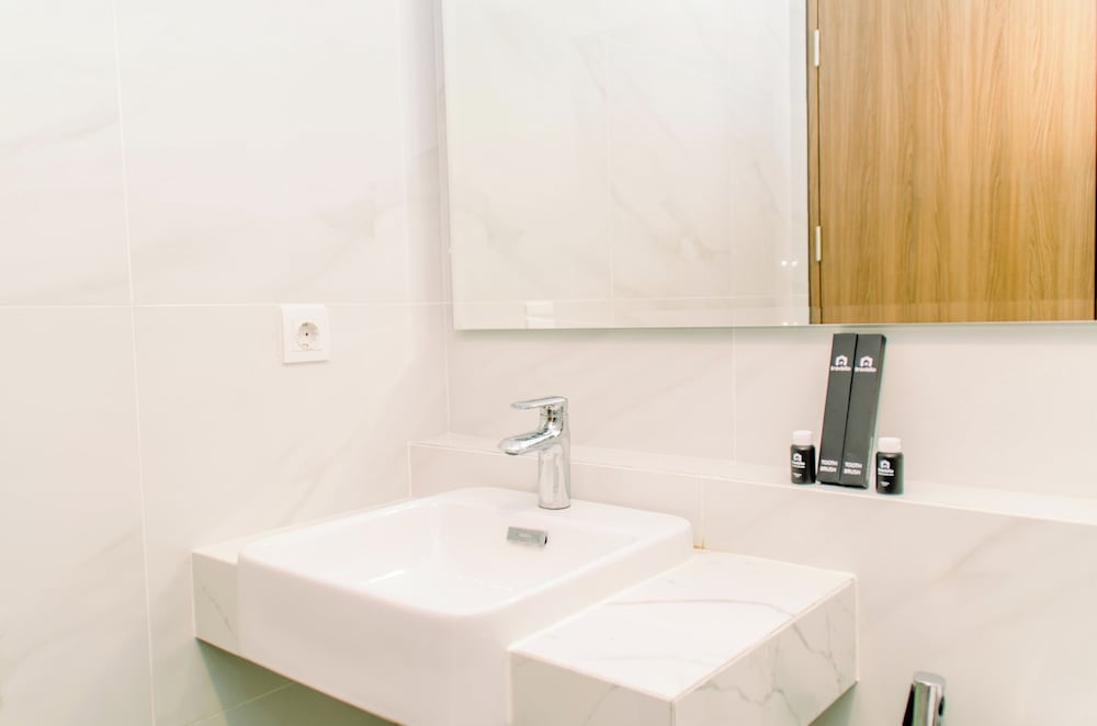 nice and elegant 1br loft at the smith alam sutera apartment