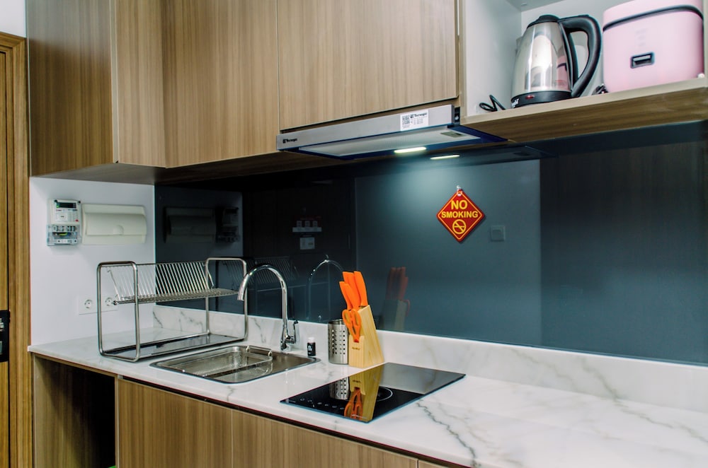 nice and elegant 1br loft at the smith alam sutera apartment