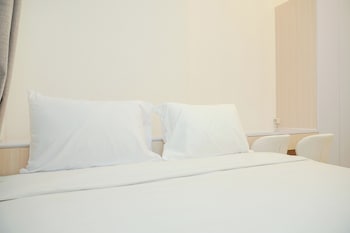 simple and tranquil 2br at tokyo riverside pik 2 apartment