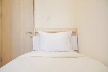 simple and tranquil 2br at tokyo riverside pik 2 apartment