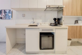 good deal studio apartment at sky house alam sutera