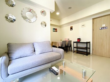 comfortable designed and minimalist 2br at meikarta apartment