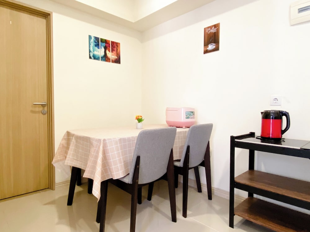 comfortable designed and minimalist 2br at meikarta apartment