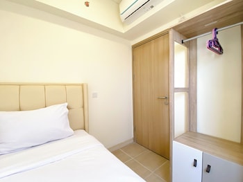 comfortable designed and minimalist 2br at meikarta apartment