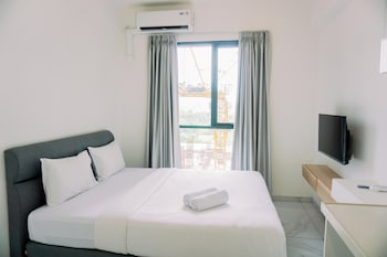 warm and simply studio room sky house alam sutera apartment
