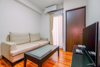 modern look and homey 2br transpark cibubur apartment near mall