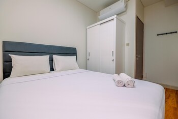 modern look and homey 2br transpark cibubur apartment near mall