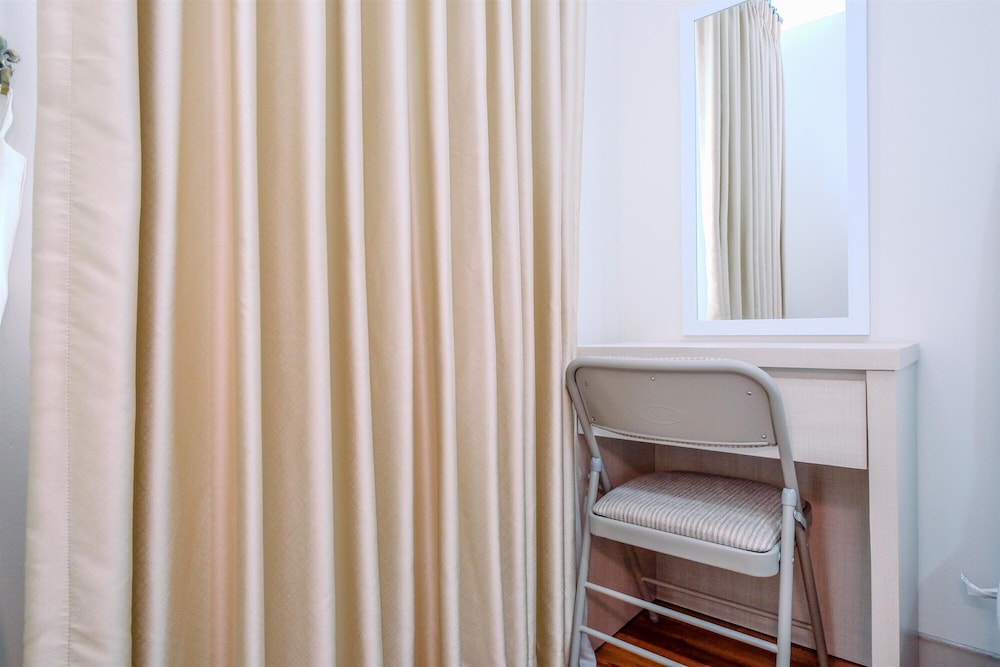 modern look and homey 2br transpark cibubur apartment near mall