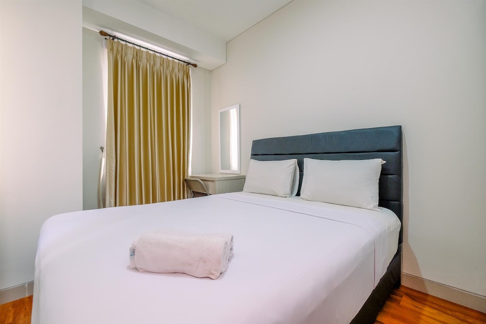 modern look and homey 2br transpark cibubur apartment near mall