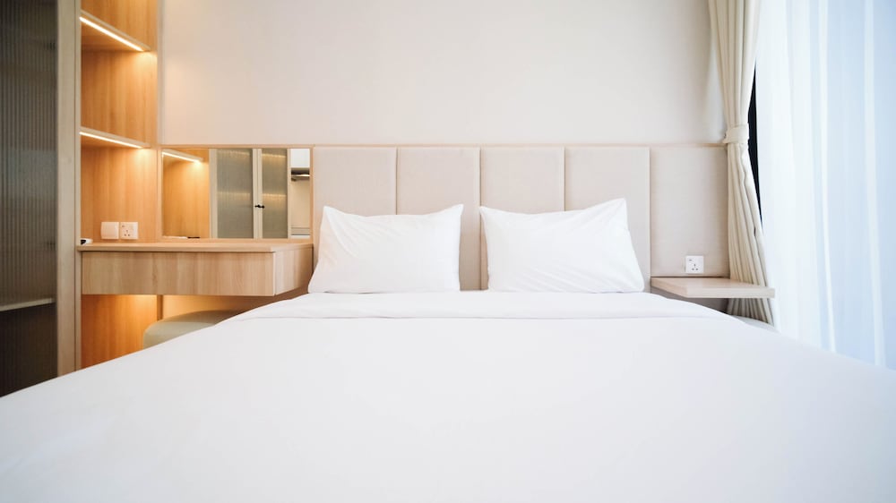 cozy studio connected to mall at the vertu apartment
