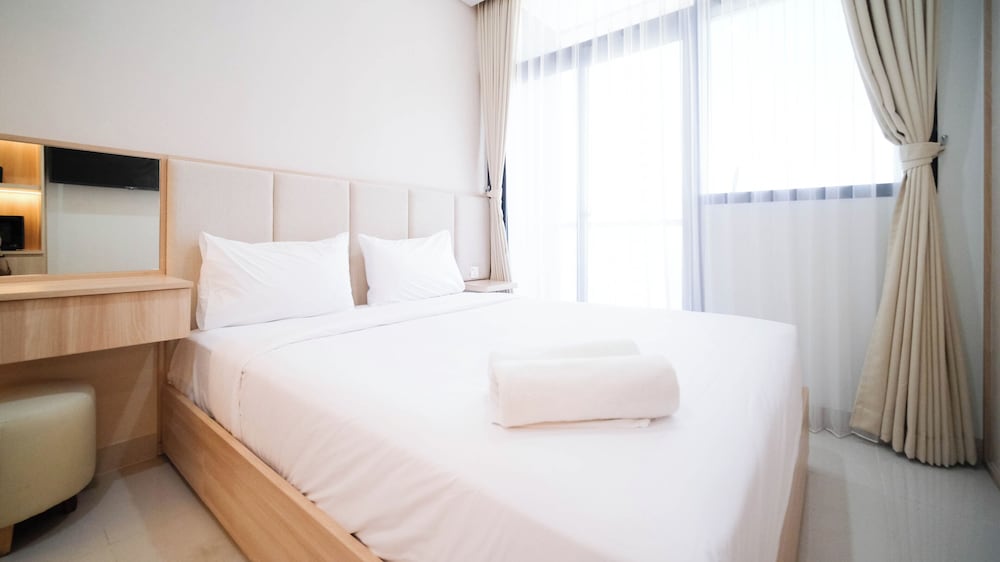 cozy studio connected to mall at the vertu apartment