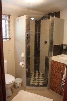 glenda s guest suites