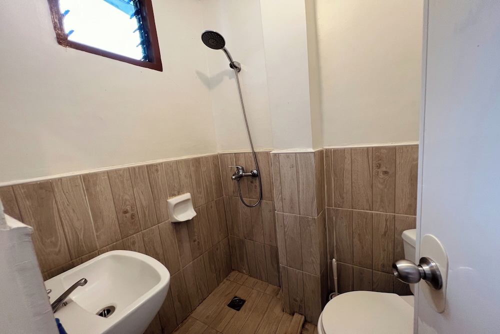 brenmariel tourist inn el nido palawan