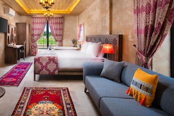 cappadocia pyramid stone house