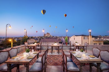 cappadocia pyramid stone house