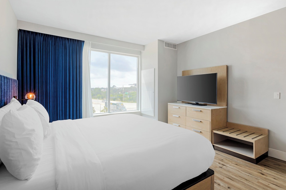 even waco university area an ihg hotel