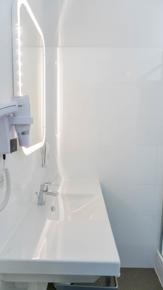 ibis styles perpignan canet en roussillon