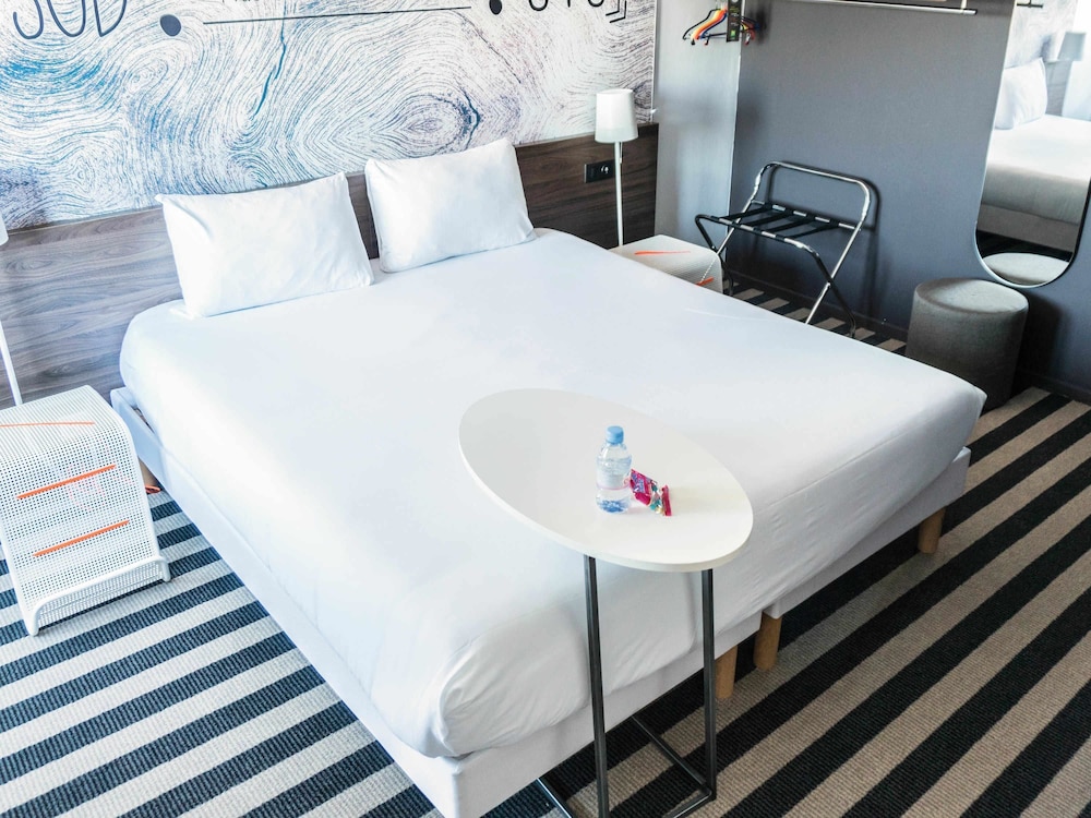 ibis styles perpignan canet en roussillon