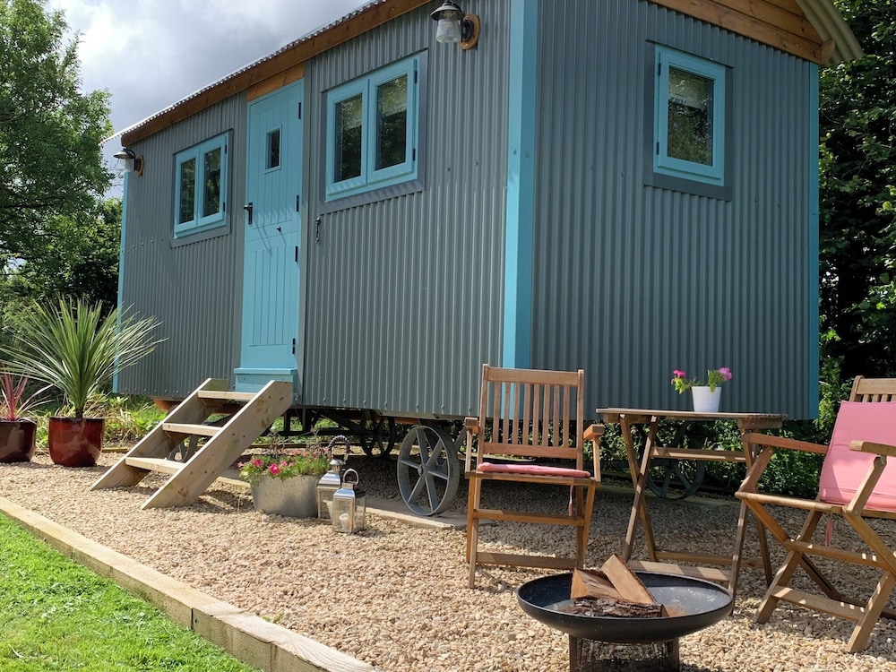 st kew shepherd huts