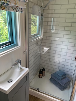 st kew shepherd huts