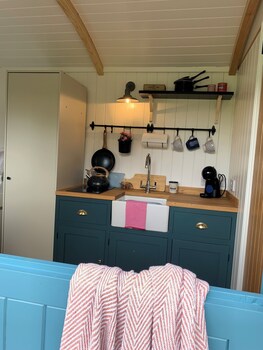 st kew shepherd huts