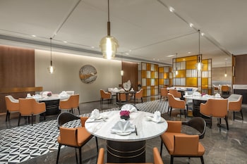 crowne plaza jiangmen binjiang an ihg hotel