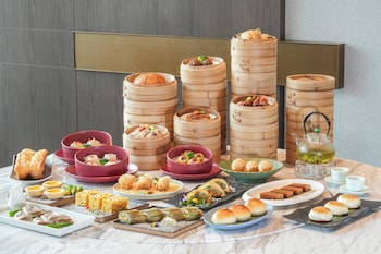 crowne plaza jiangmen binjiang an ihg hotel