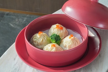 crowne plaza jiangmen binjiang an ihg hotel