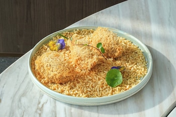 crowne plaza jiangmen binjiang an ihg hotel